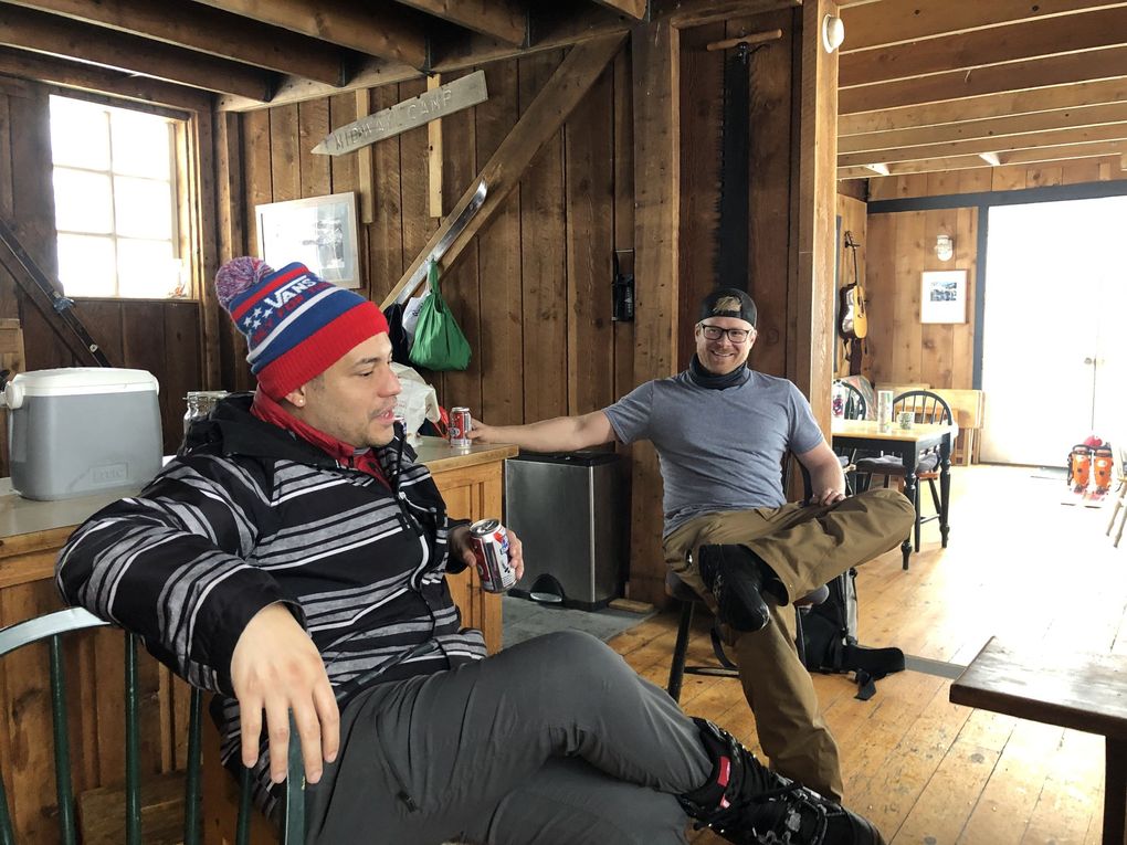 Backcountry-curious? Alpine Lakes High Camp is a gateway to winter overnights 2 KING 5 Evening’s Jose Cedeno, left, and Alpine Lakes High Camp owner Justin Donohue relax in the camp’s main lodge. (Mountain Madness Collection)