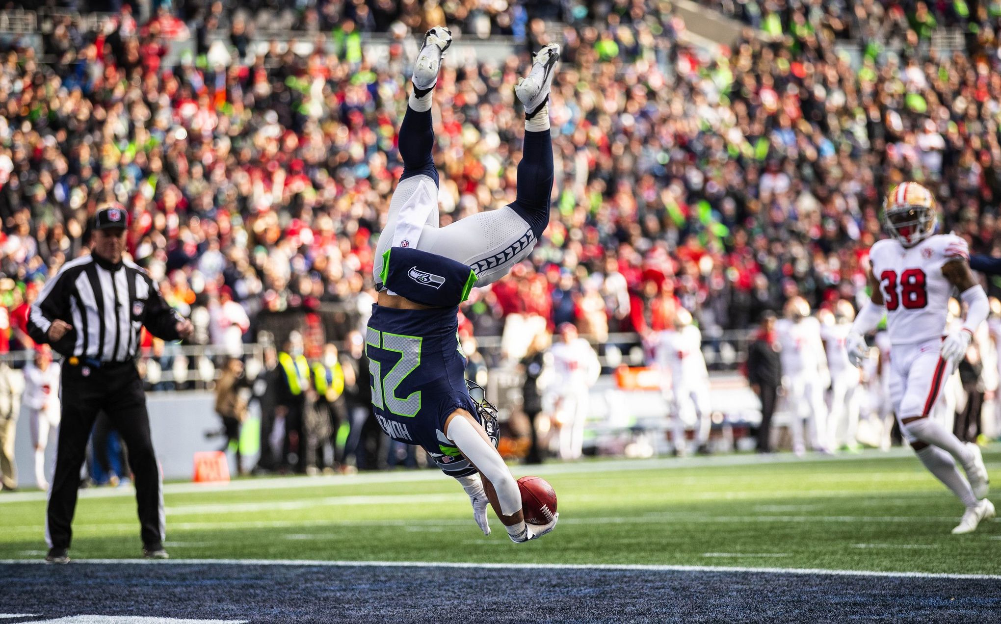 49ers game grades: Big games from big names power romp over Seahawks