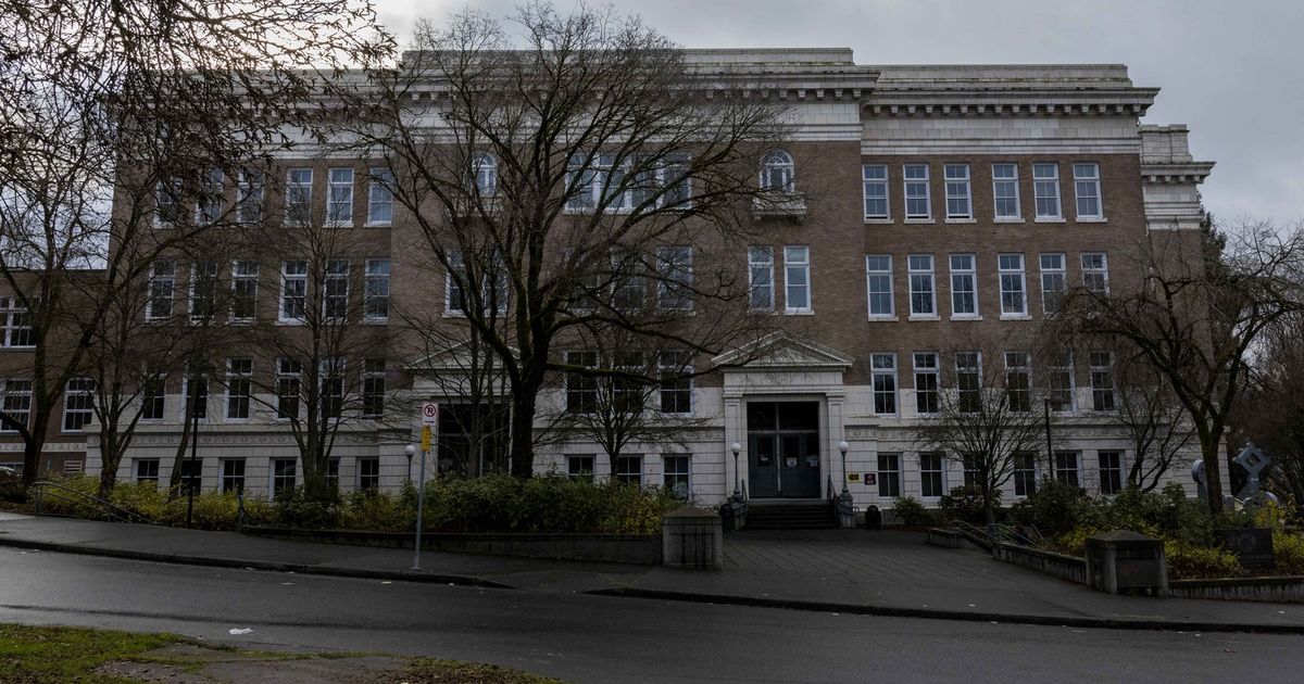 Cleveland, Bothell high schools close abruptly on Friday; Franklin High ...