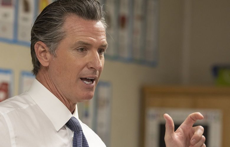 California Gov. Gavin Newsom addresses the media inside a classroom at Arminta Elementary School in North Hollywood on Dec. 9, 2021. (Mel Melcon/Los Angeles Times/TNS) 35509223W 35509223W
