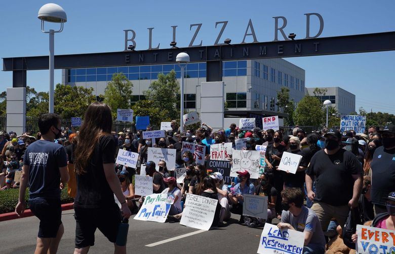 Employees during a walkout at Activision Blizzard offices in Irvine, Calif., on July 28, 2021. MUST CREDIT: Bloomberg photo by Bing Guan.