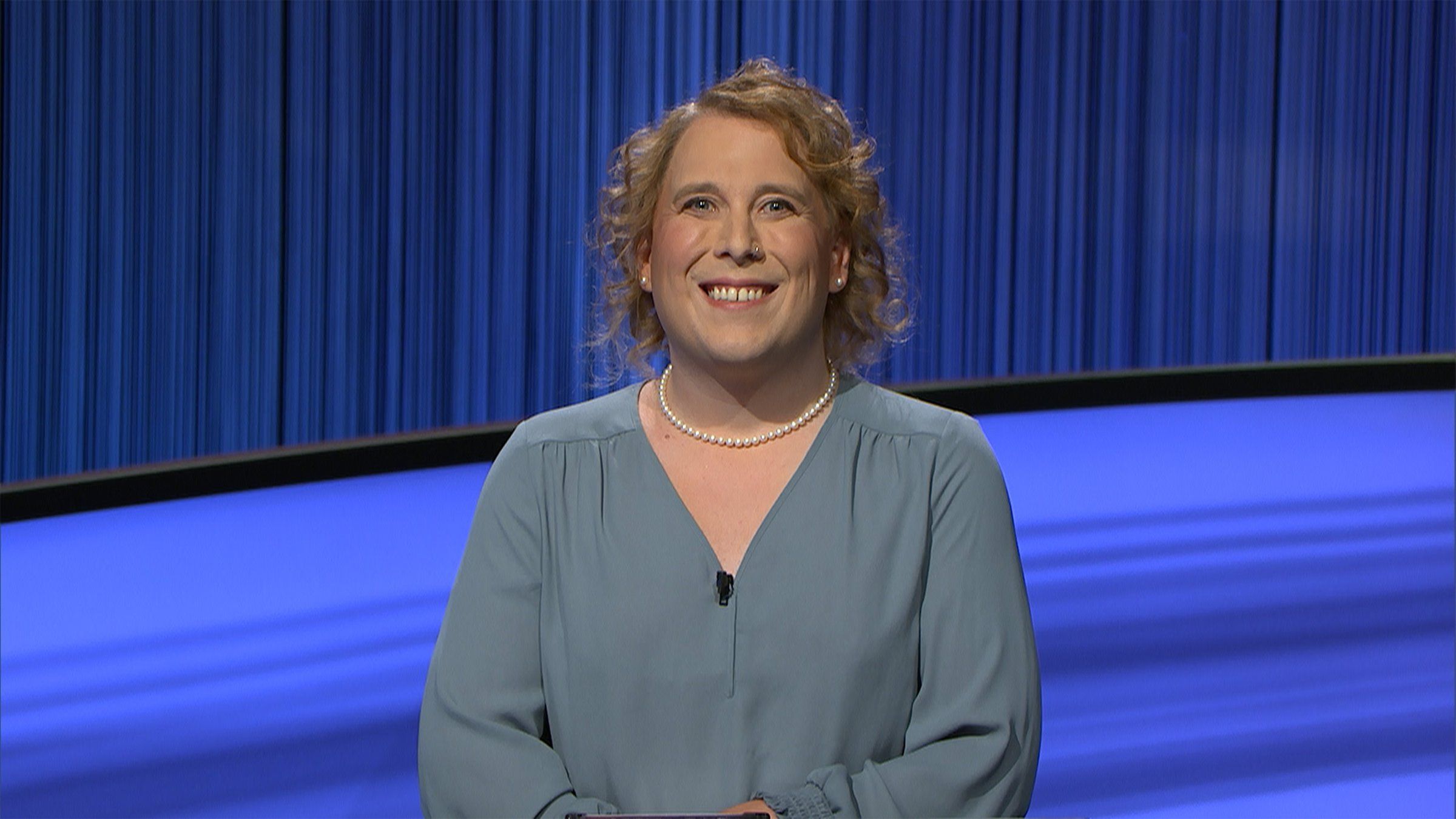 Jeopardy champ Amy Schneider s 21st win in a row makes her the