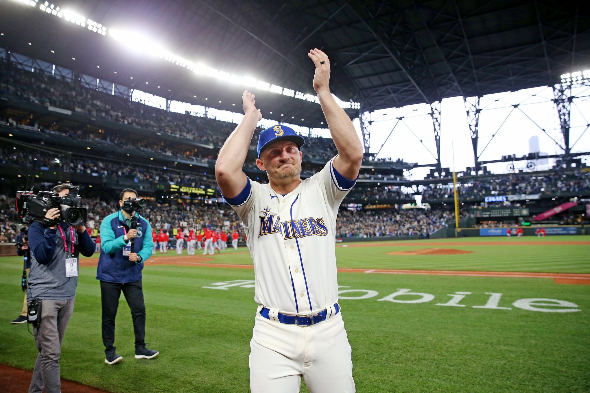 MLB Offseason News: Seattle Mariners Third Baseman Kyle Seager announces  his retirement - Over the Monster