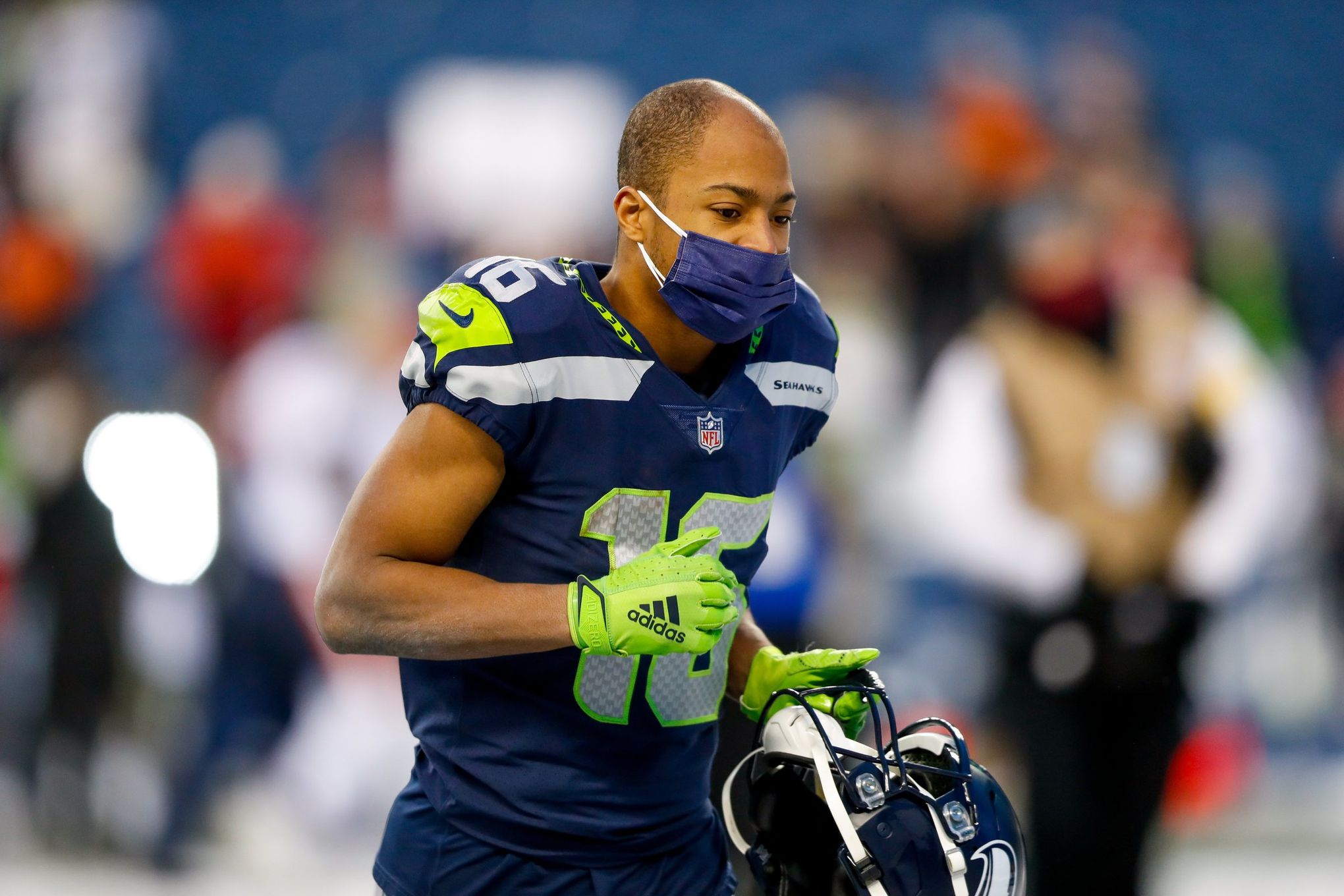 Snow, cold no problem for Seahawks after playoff experience