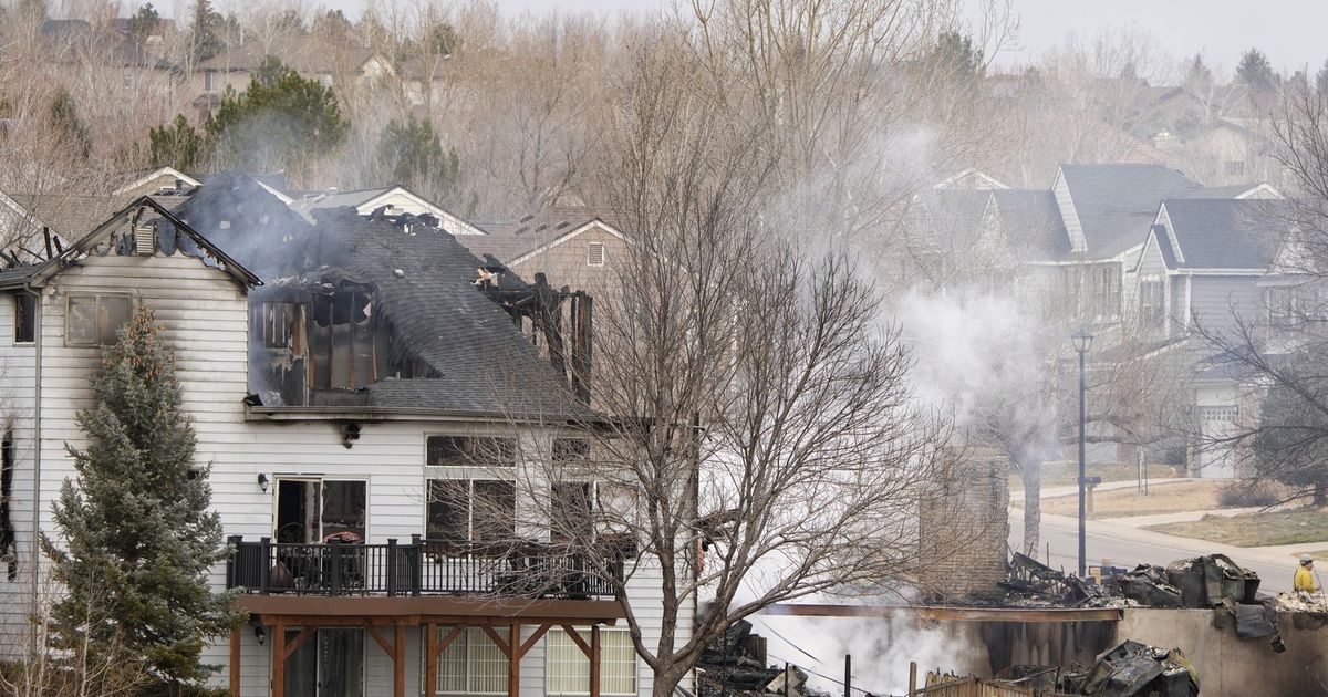 Bagaimana kondisi iklim ekstrem memicu kebakaran Colorado yang belum pernah terjadi sebelumnya
