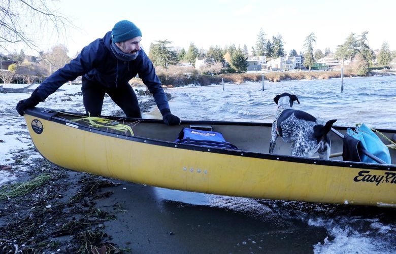 Andrew Murphy set sail from the shore at Seward Park with his dog Luna on board.

LO Linesonly Snow & Cold


Friday Dec 31, 2021 219223