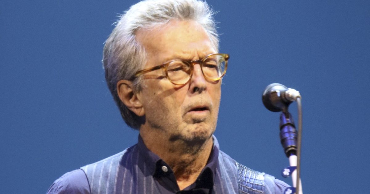 Eric Clapton menggugat seorang wanita yang mendaftarkan CD bajakan di eBay seharga .  Dia sekarang berutang ribuan
