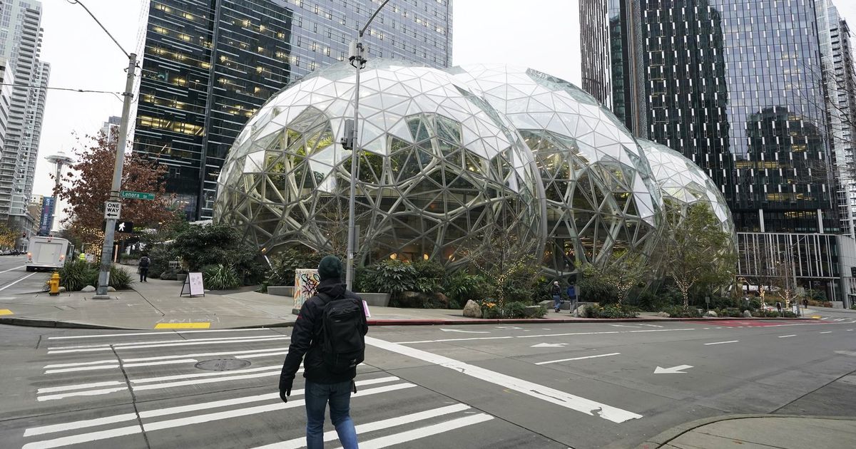 Amazon’s huge cloudburst caused by “unexpected behavior” Amazon’s huge cloudburst caused by “unexpected behavior”
