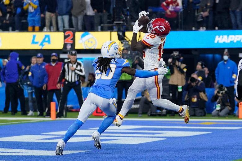 Chiefs placing TE Fortson on IR, three backup WR's injured