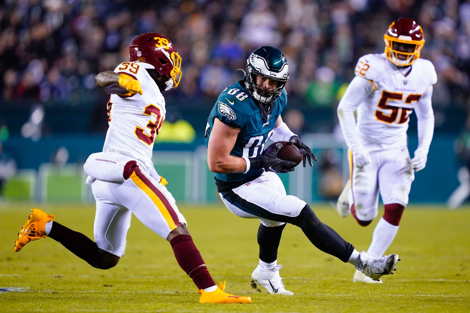 Eagles practice report: Dallas Goedert placed on COVID-19 list