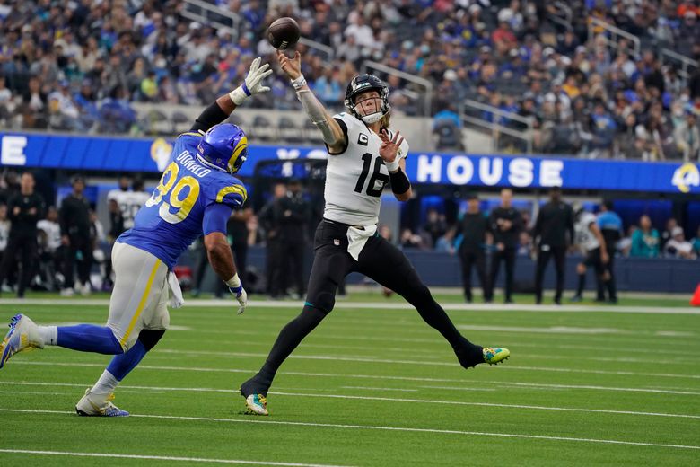 Jaguars QB Trevor Lawrence shows off cleats vs. Rams designed by