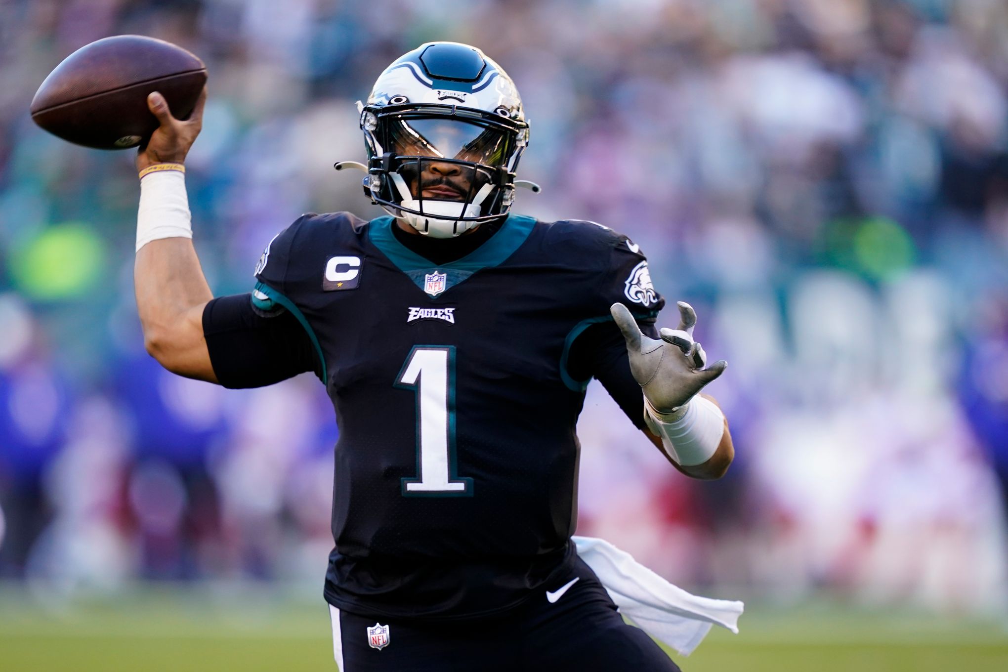 Jalen Hurts Sets NFL Record And Helps Eagles Clinch Playoff Spot