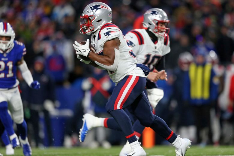 Wind at Bills-Patriots Monday Night Football has the ball going