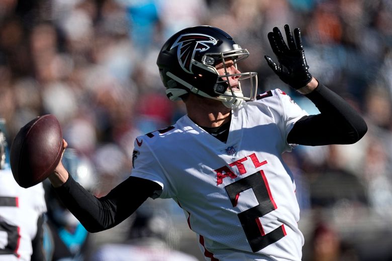 Emmanuel Ellerbee of the Atlanta Falcons looks on after the game