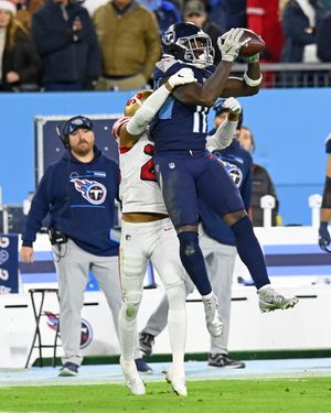 Titans rally from 10 down at half, edge 49ers 20-17 - Seattle Sports