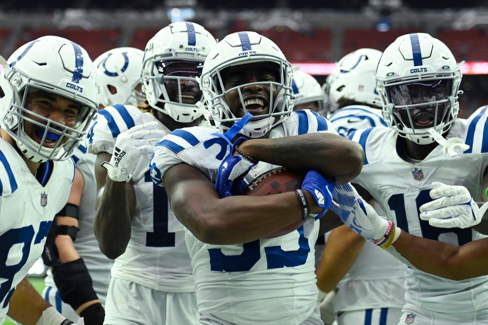 Colts looking for ways to maintain momentum through bye week