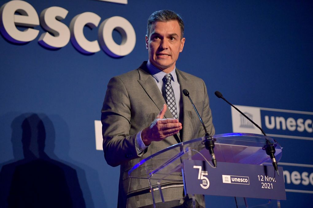 FILE – Spain’s Prime Minister Pedro Sanchez delivers a speech at the UNESCO headquarters in Paris, Nov. 12, 2021. Spain’s prime minister is urging people to “remain prudent” about COVID-19 over the holidays as Christmas festivities at one Spanish hospital are suspected of infecting dozens of staff. Sanchez said Monday, Dec. 6 that Spaniards can’t “let their guard down” because the coronavirus continues to spread. (Julien de Rosa, Pool Photo via AP, file)