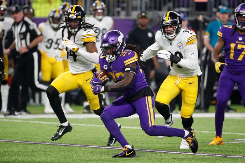 Pittsburgh Steelers linebacker Joe Schobert (93) during the second