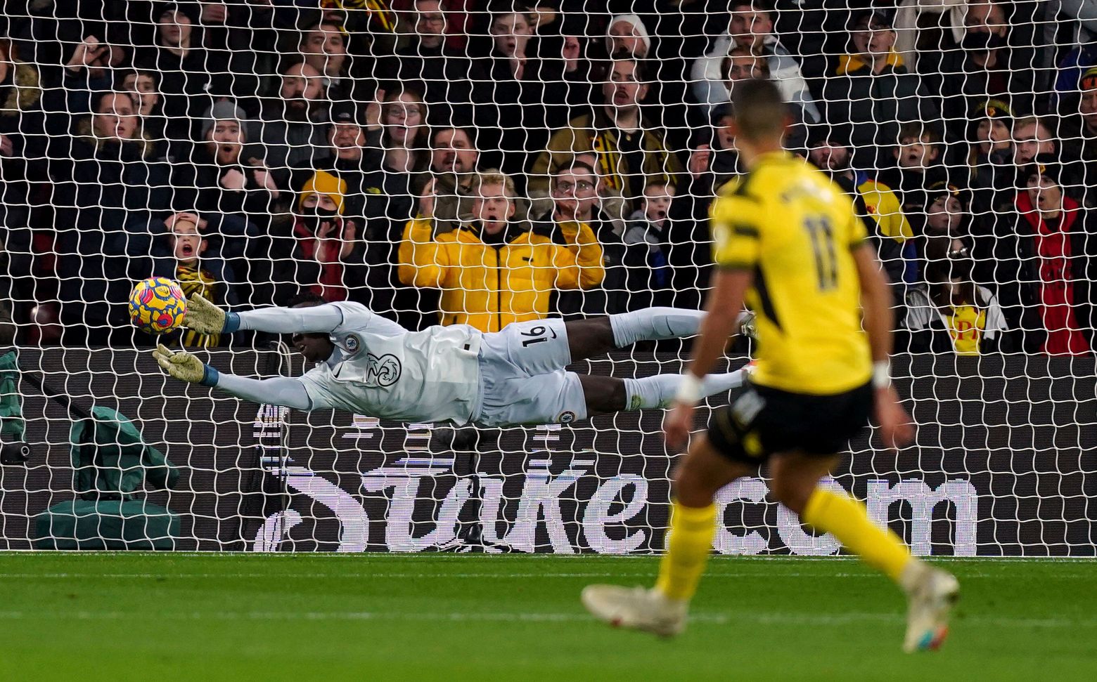 watford chelsea halted over medical incident in crowd the seattle times watford chelsea halted over medical incident in crowd the seattle times