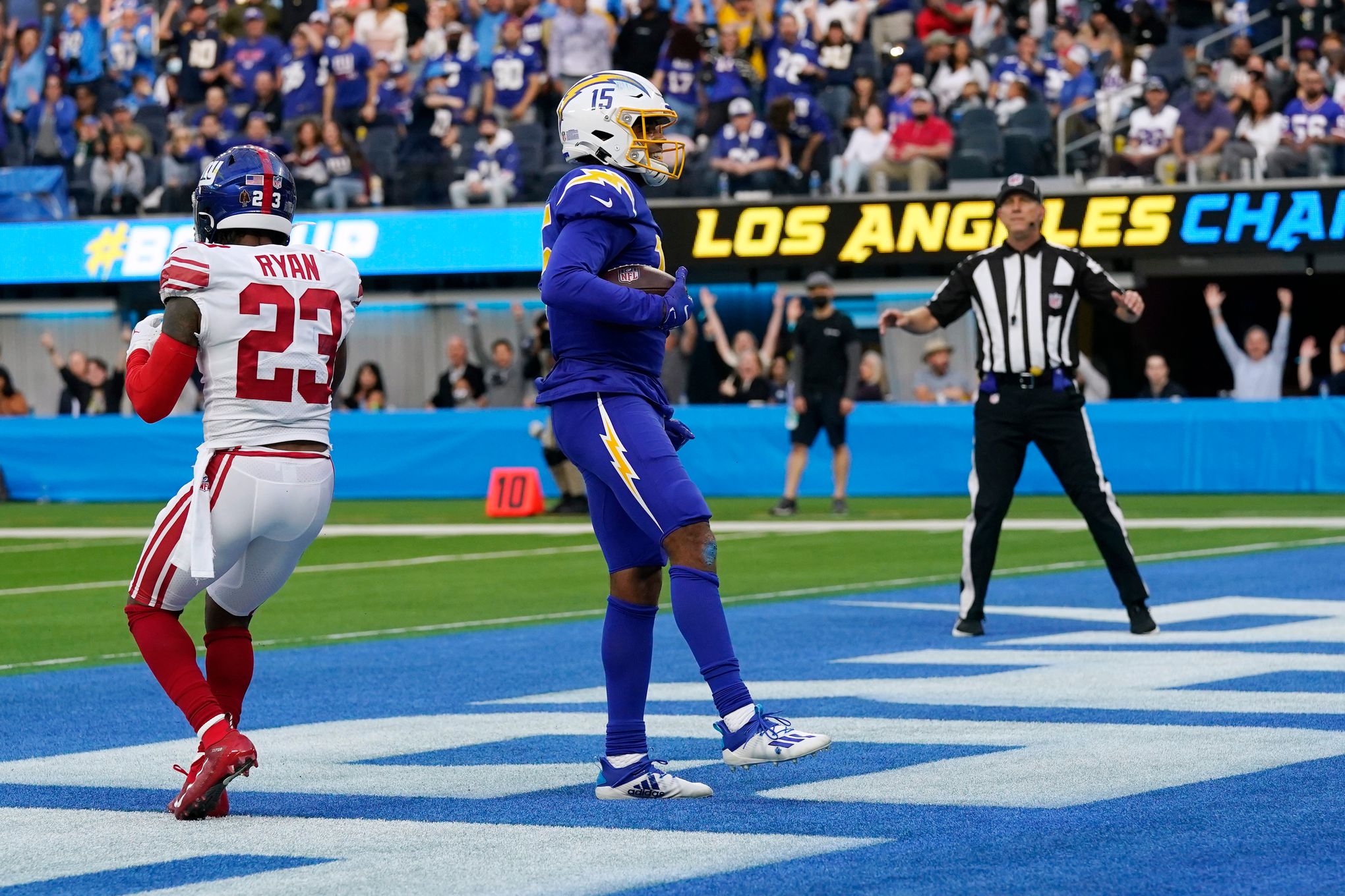 Los Angeles Chargers wide receiver Jalen Guyton (15) during