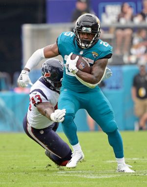 Texans end 3-game skid with 30-16 victory at lowly Jaguars