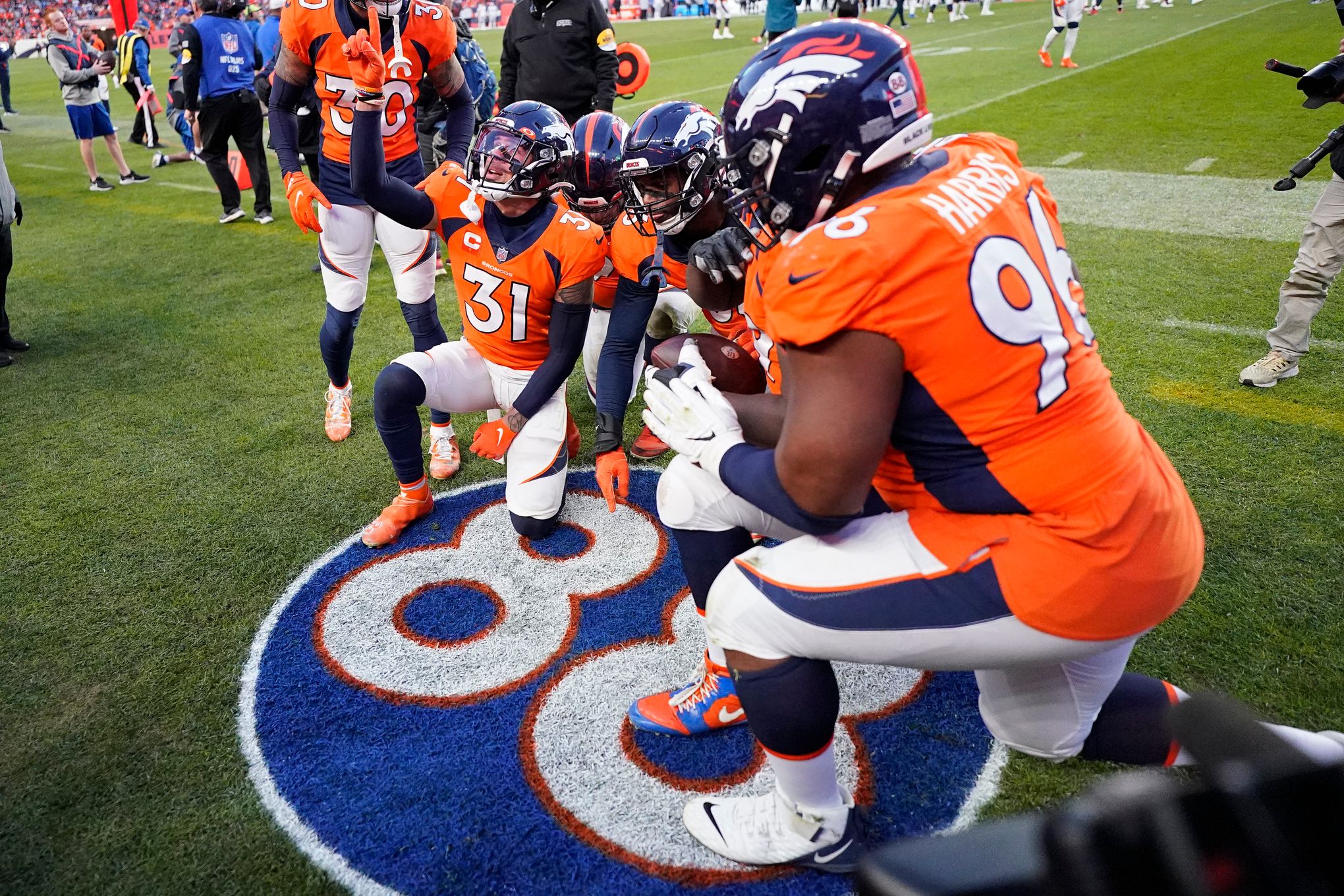 Broncos place WR Jerry Jeudy, OLB Bradley Chubb on reserve/COVID