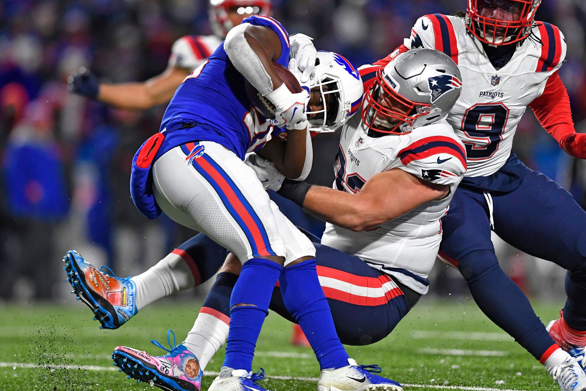 Patriots quarterback Mac Jones too inconsistent in season-ending loss to  Bills