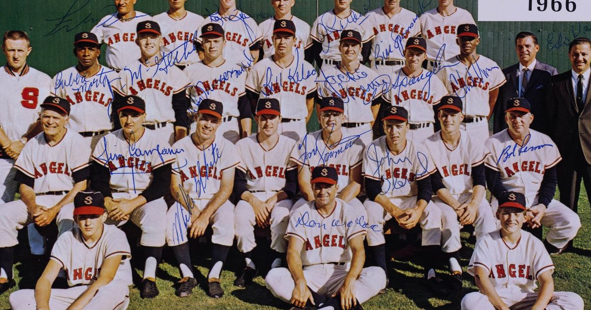 Pro Baseball Player MERRITT RANEW - SIGNED / Autographed Photo - Seattle  Pilots