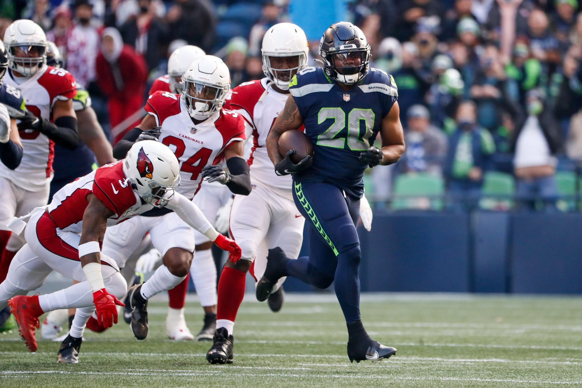 What to watch for when the Seahawks take on the Arizona Cardinals in Week  18 — plus Bob Condotta's prediction