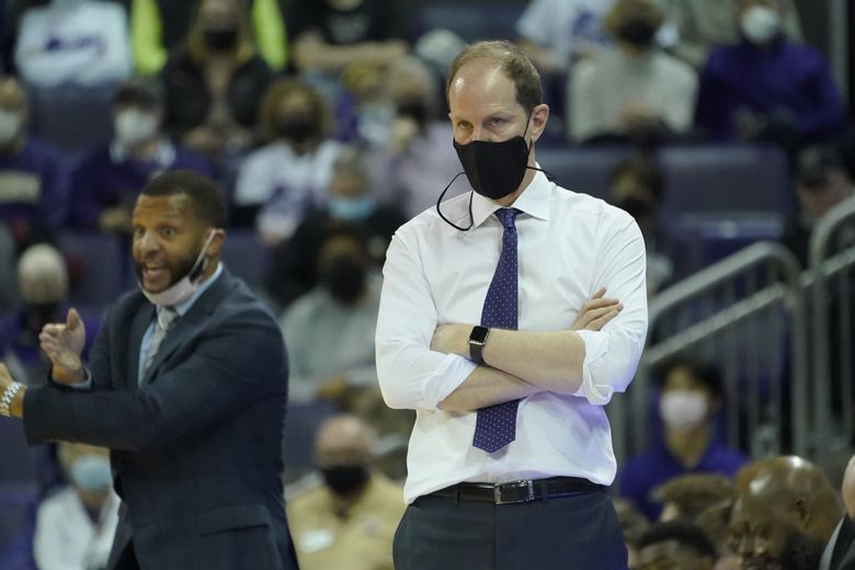 Washington men's basketball coach Mike Hopkins placed in COVID protocol,  misses game at Oregon State | The Seattle Times
