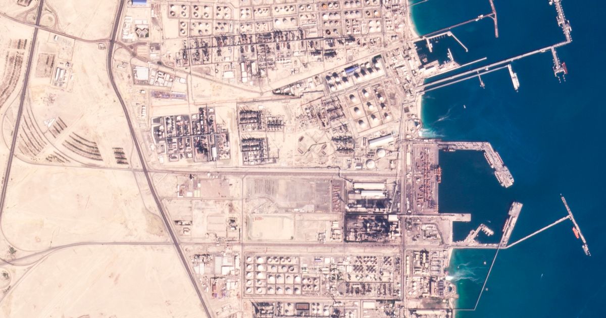 Fire at Kuwait refinery kills 2 and critically injures 5 The Seattle