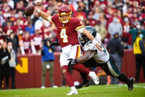 Eagles move closer to playoff berth by beating Washington