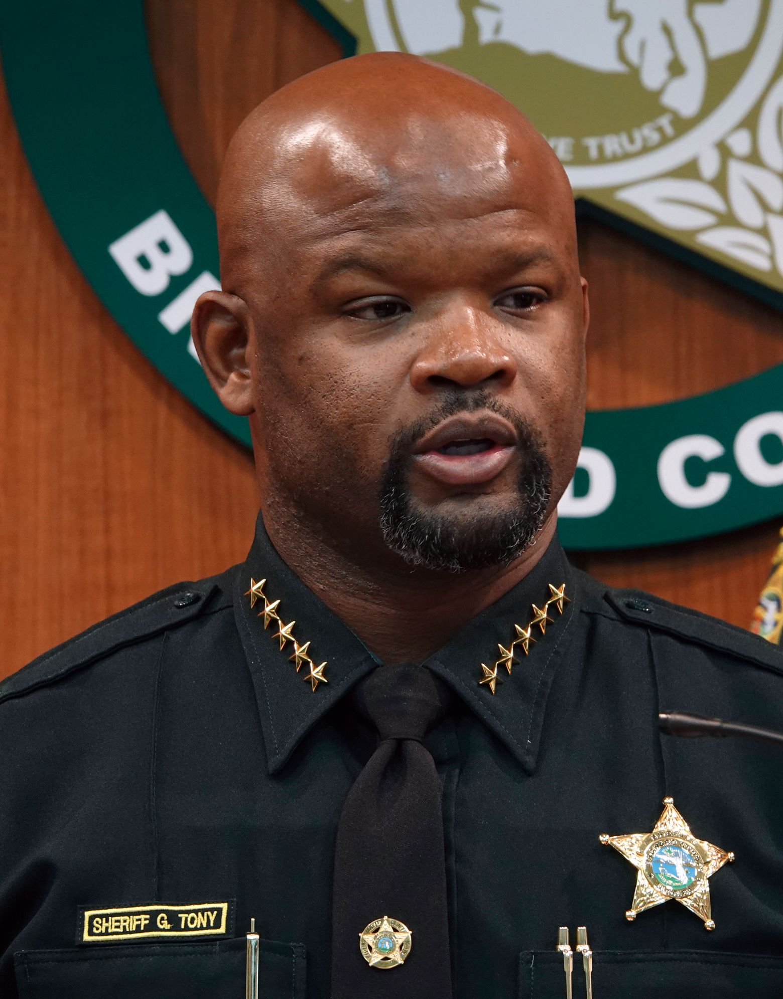 Florida sheriff fires deputy union head after COVID-19 fight | The Seattle  Times