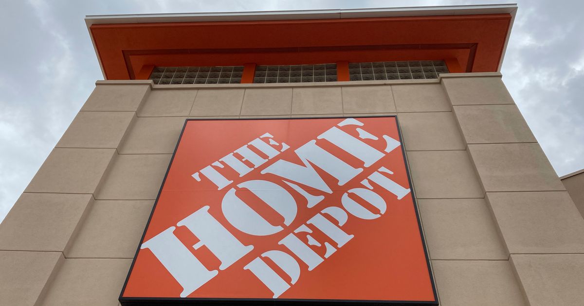 Home Depot names longtime executive as new CEO The Seattle Times