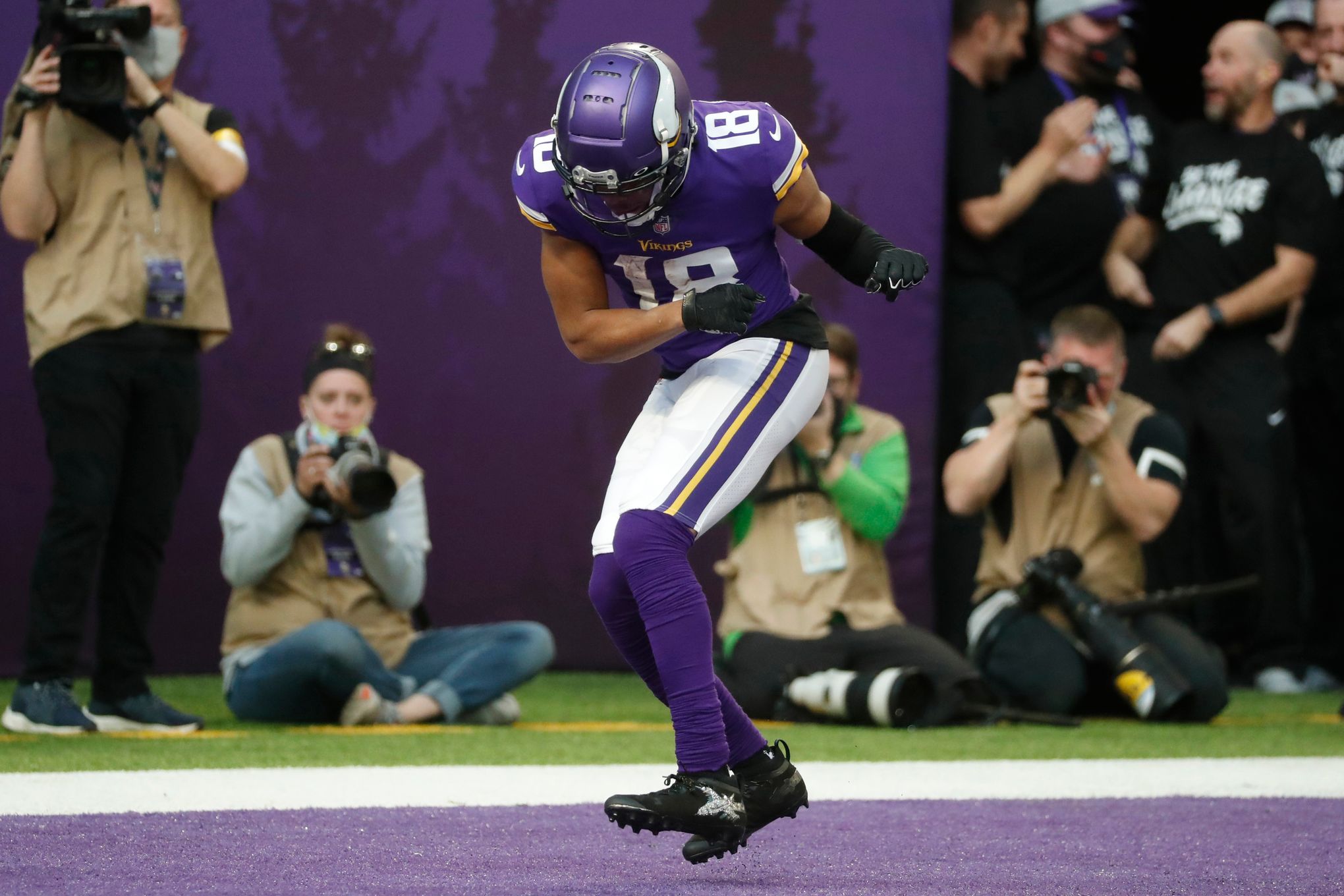 Justin Jefferson now in Top 10 in Vikings' history in receiving yardage -  Daily Norseman