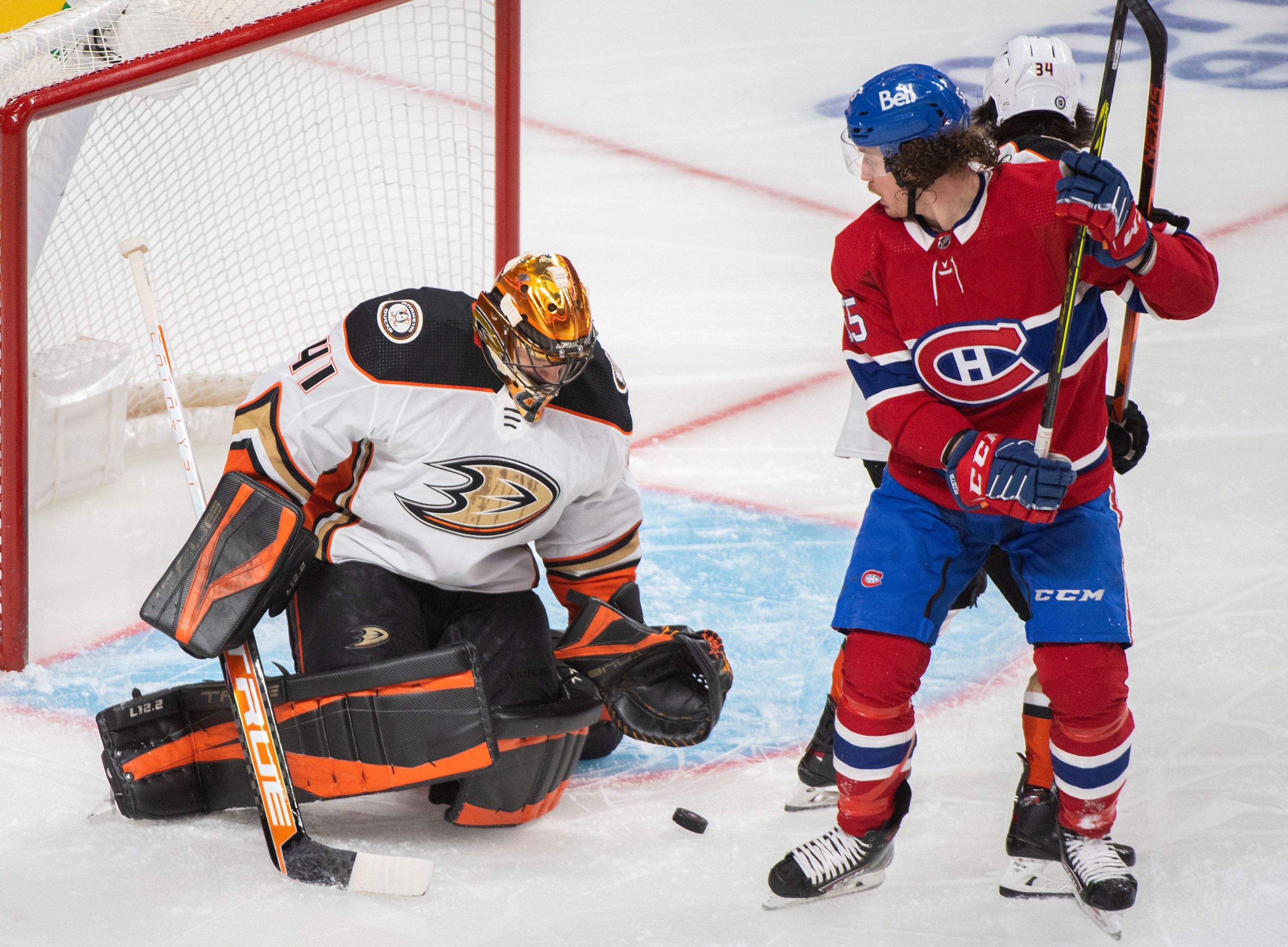 Zegras scores twice, Ducks hold off Canadiens for 5-4 win The Seattle Times