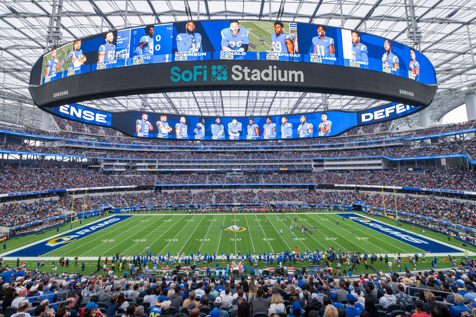 NFC title game slightly delays Super Bowl stadium prep | The Seattle Times