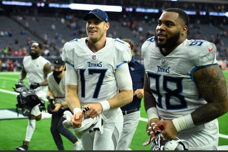 Tennessee Titans beat Houston Texans to clinch AFC's number one seed