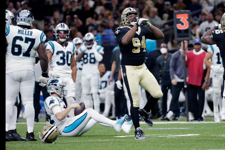 Carolina Panthers vs New Orleans Saints - January 02, 2022