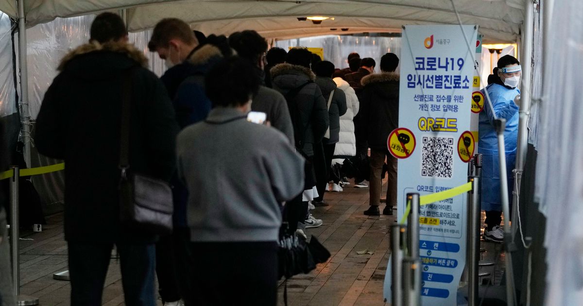 Korea Selatan menetapkan tinggi 8.000 kasus virus baru menjelang liburan