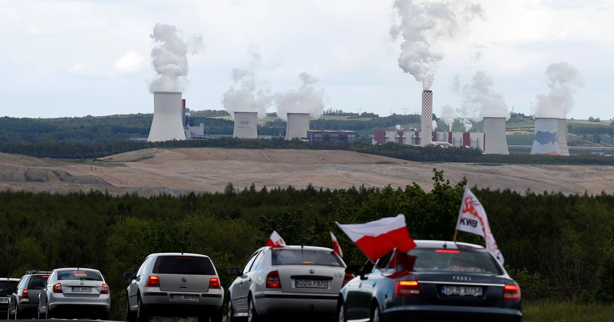 Polandia menarik duta besar untuk Praha atas komentar tambang batu bara