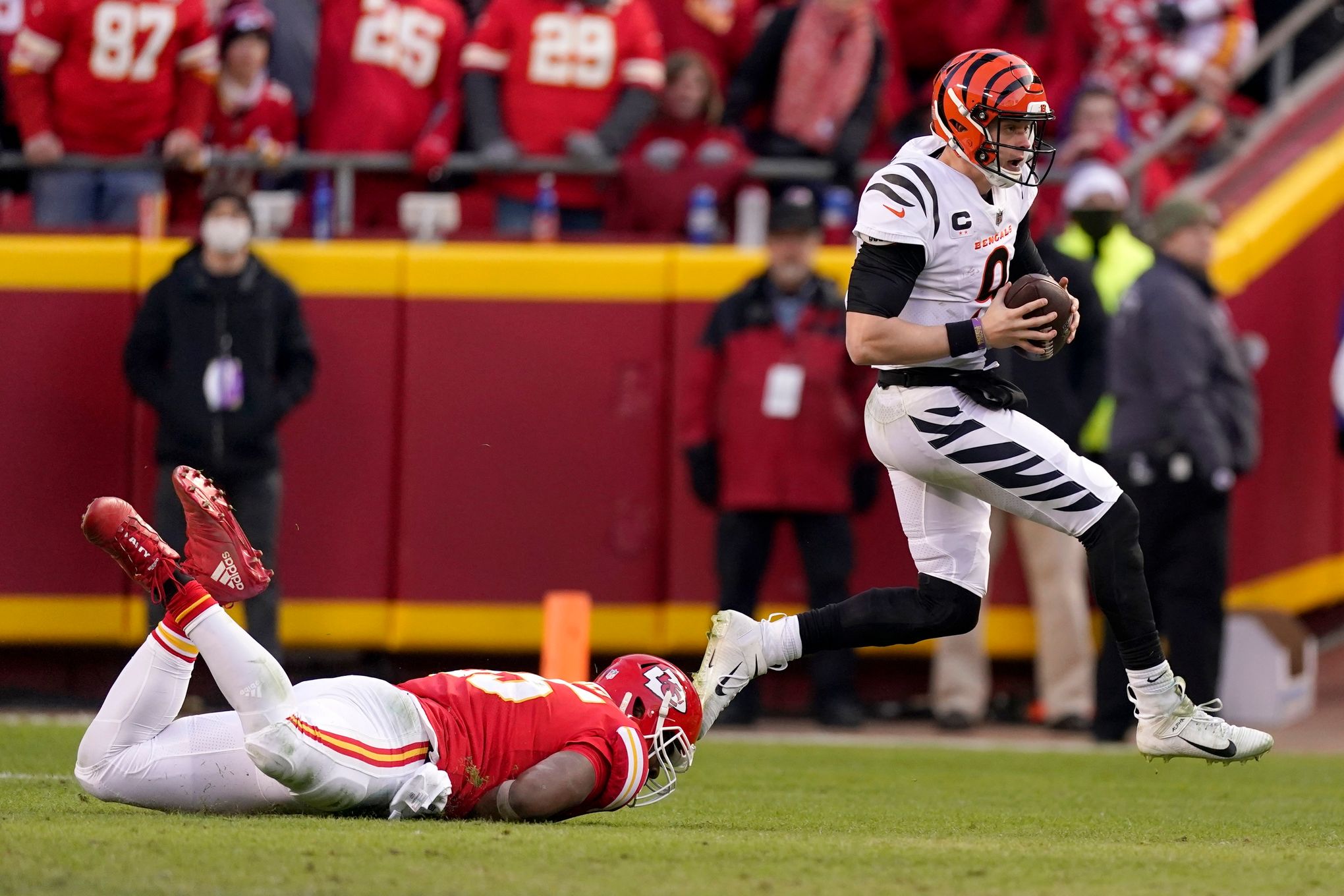 Look: Joe Burrow has perfect tweet after reunion with Ja'Marr Chase