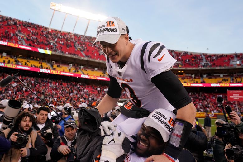 Look: Video Of Joe Burrow Leaving Super Bowl Going Viral