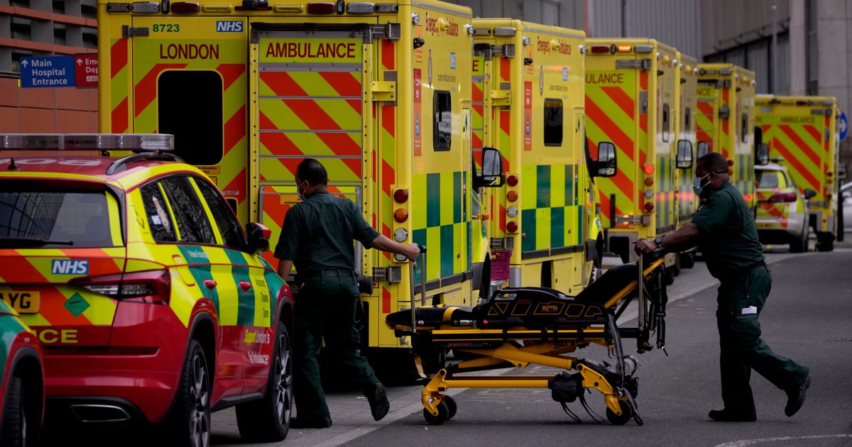 Staf militer turun tangan untuk membantu rumah sakit London yang tegang