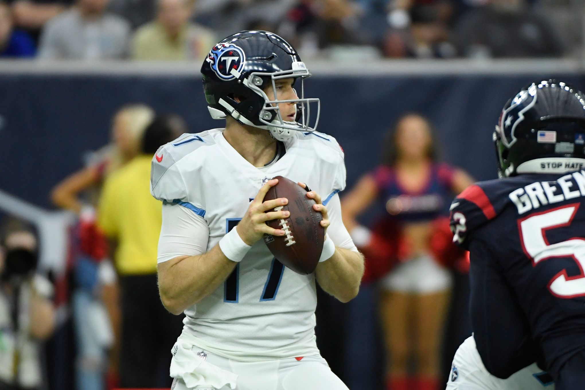 Tennessee Titans beat Houston Texans to clinch AFC's number one seed