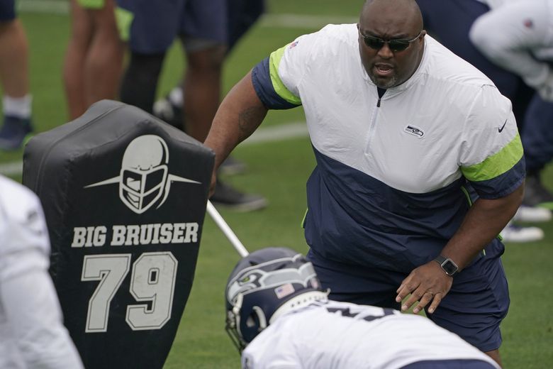 Seahawks announce Clint Hurtt as defensive coordinator, finalize coaching  staff for 2022 season