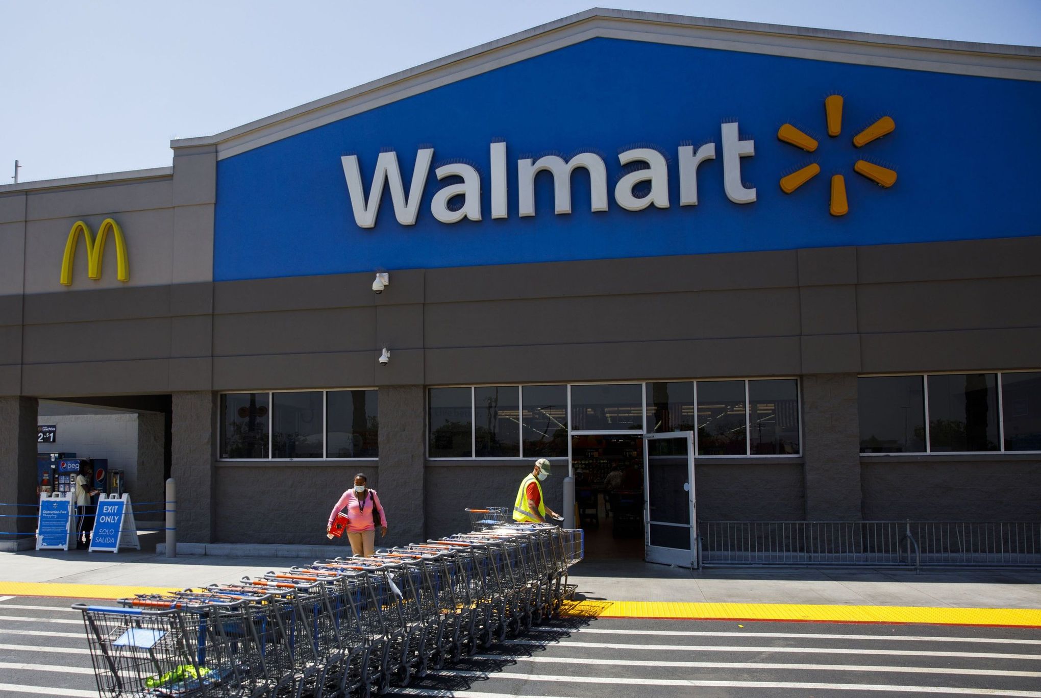 Walmart Posts Higher Profit as Consumers Continue to Spend - The