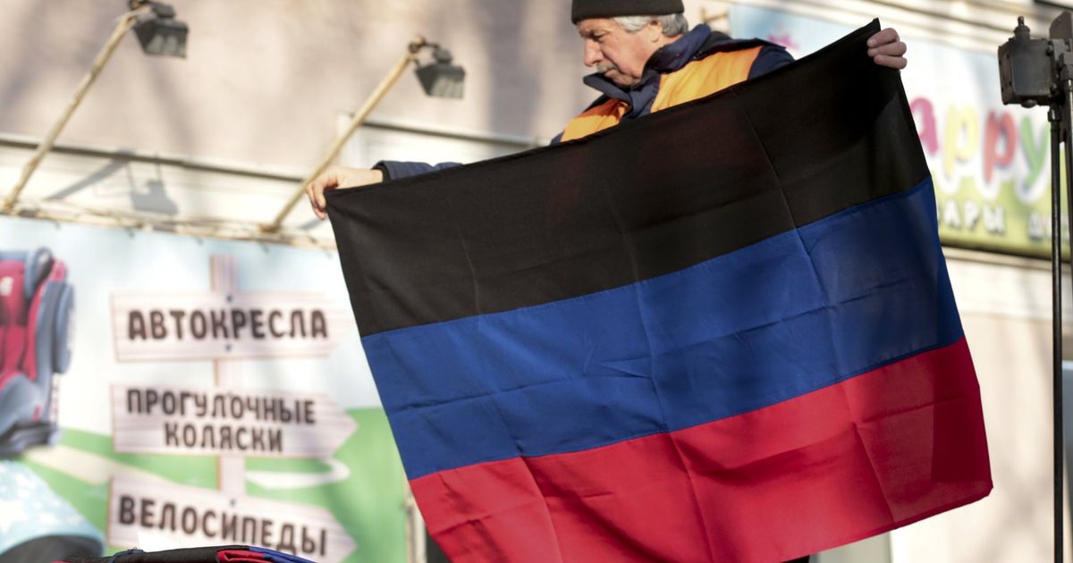 War fears grow as Putin orders troops to eastern Ukraine | The Seattle ...