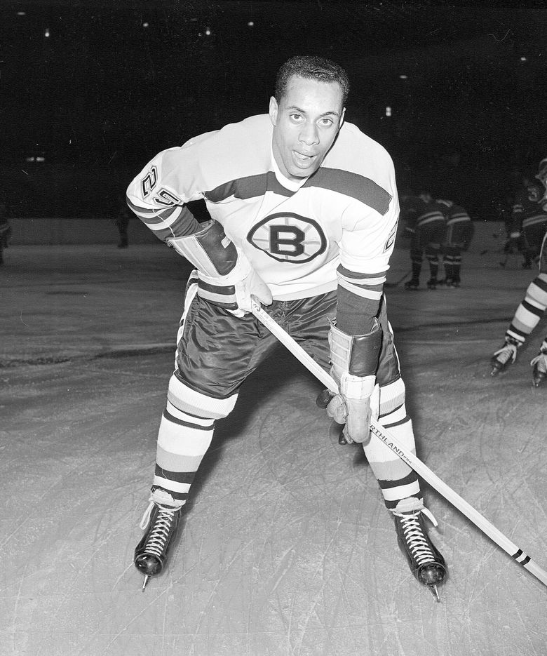 Kraken honor John Utendale, a fixture in WA's education scene and first  Black player to sign NHL contract