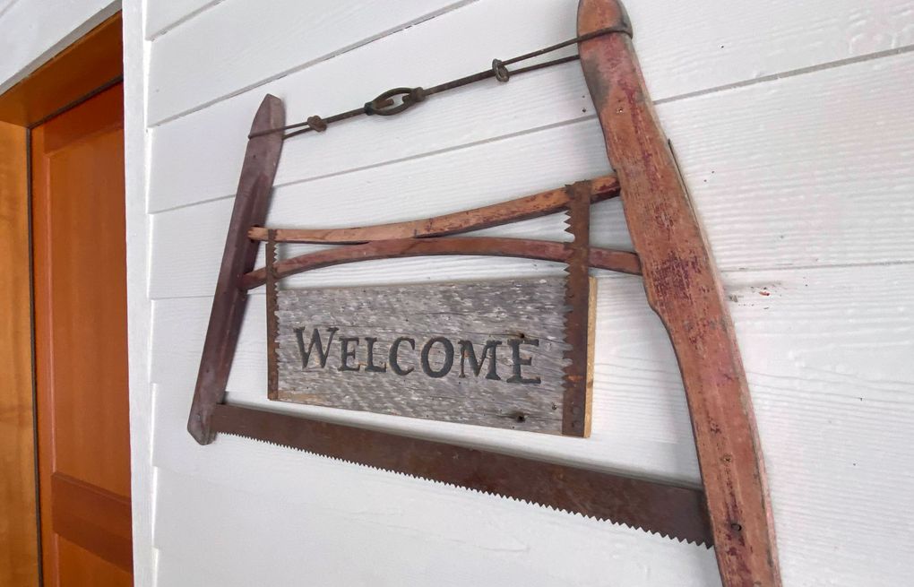 Welcome to Our Deck - Wooden Welcome Sign Tutorial